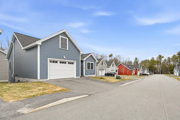 $549,000 | 12 Natalee Drive, Unit 16, Gorham, ME 04038