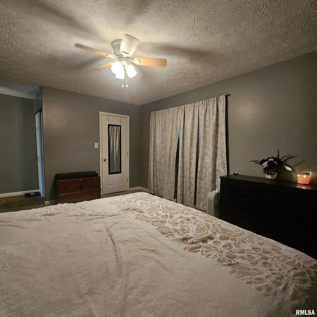 1011 Blueberry Hill Avenue Mount Vernon, IL 62864 - Photo 17 of 45