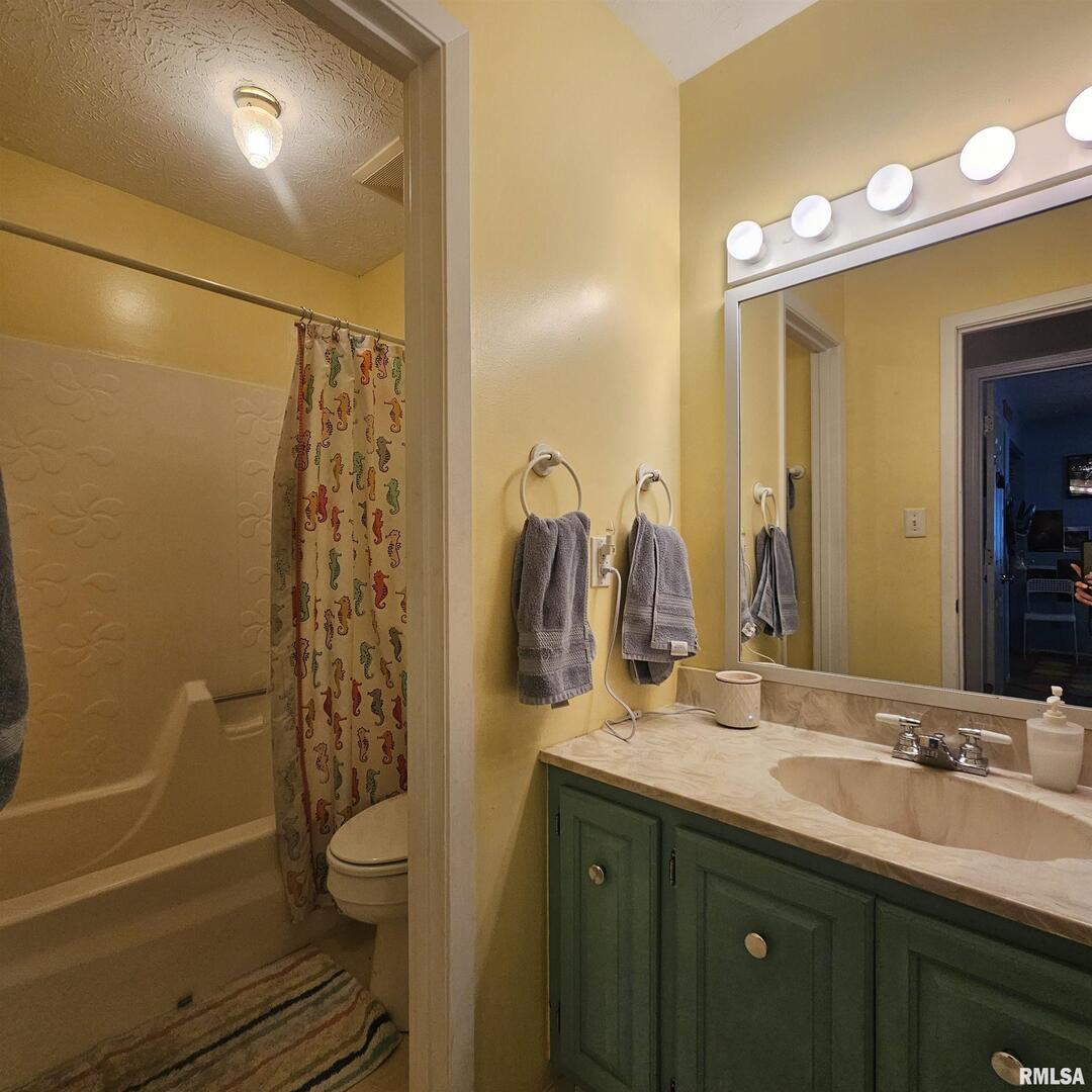 1011 Blueberry Hill Avenue Mount Vernon, IL 62864 - Photo 25 of 45