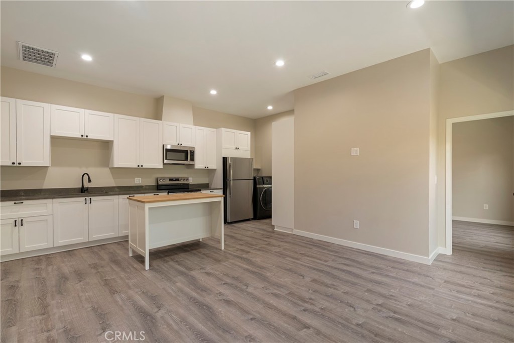 1732 East Ruddock Street Covina, CA 91724 - Photo 5 of 20