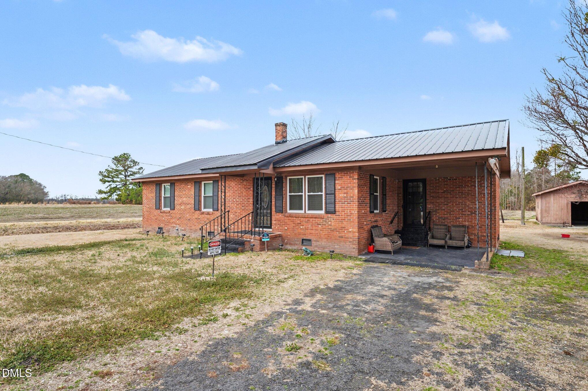 170 Flowers Road Mount Olive, NC 28365 - Photo 3 of 19 012_file_7602