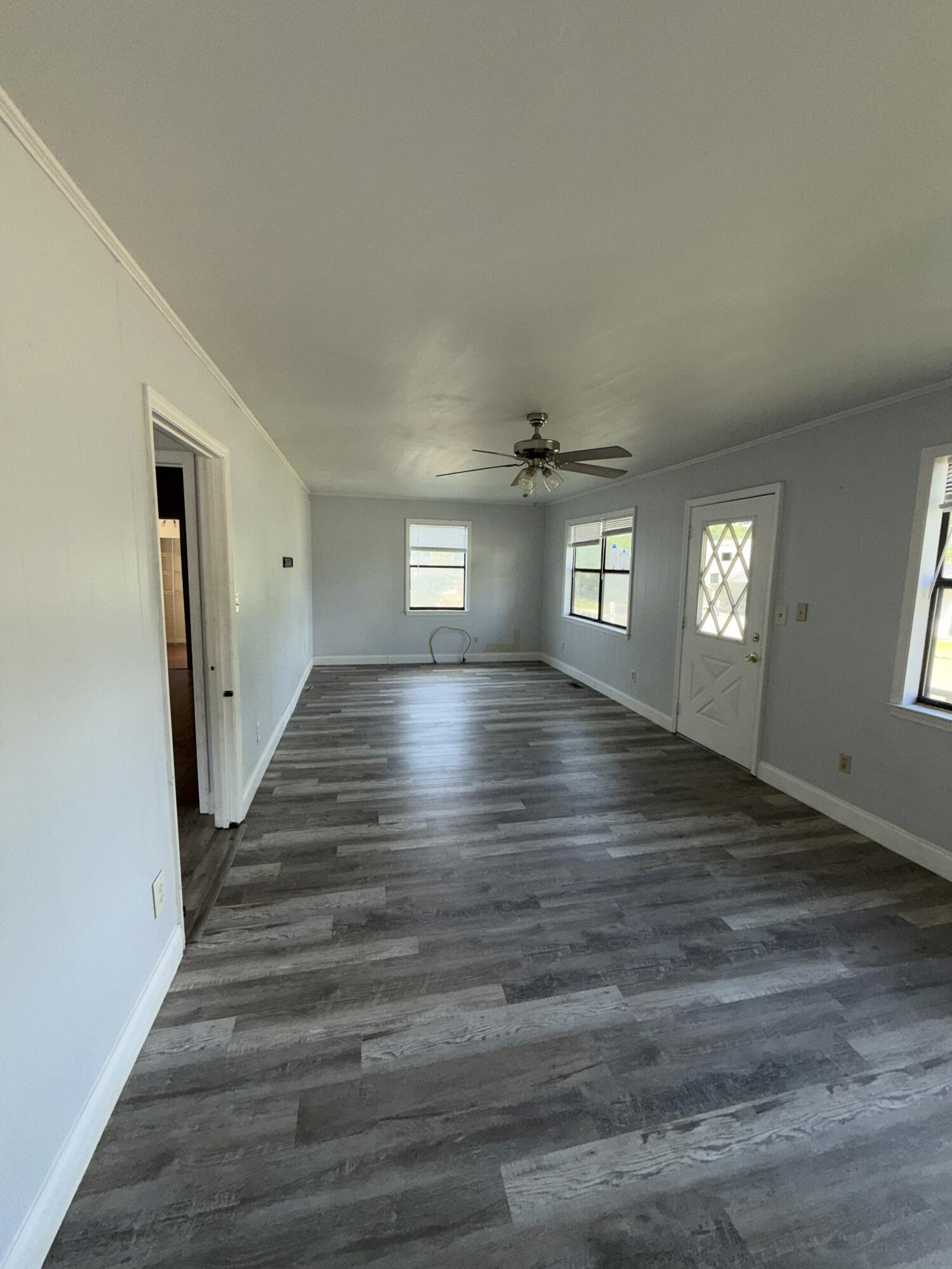 161 Elm Street Trion, GA 30753 - Photo 2 of 11 Living Room