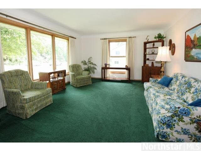 380 County Rd B East Maplewood, MN 55117 - Photo 11 of 18 Gallery Image 11