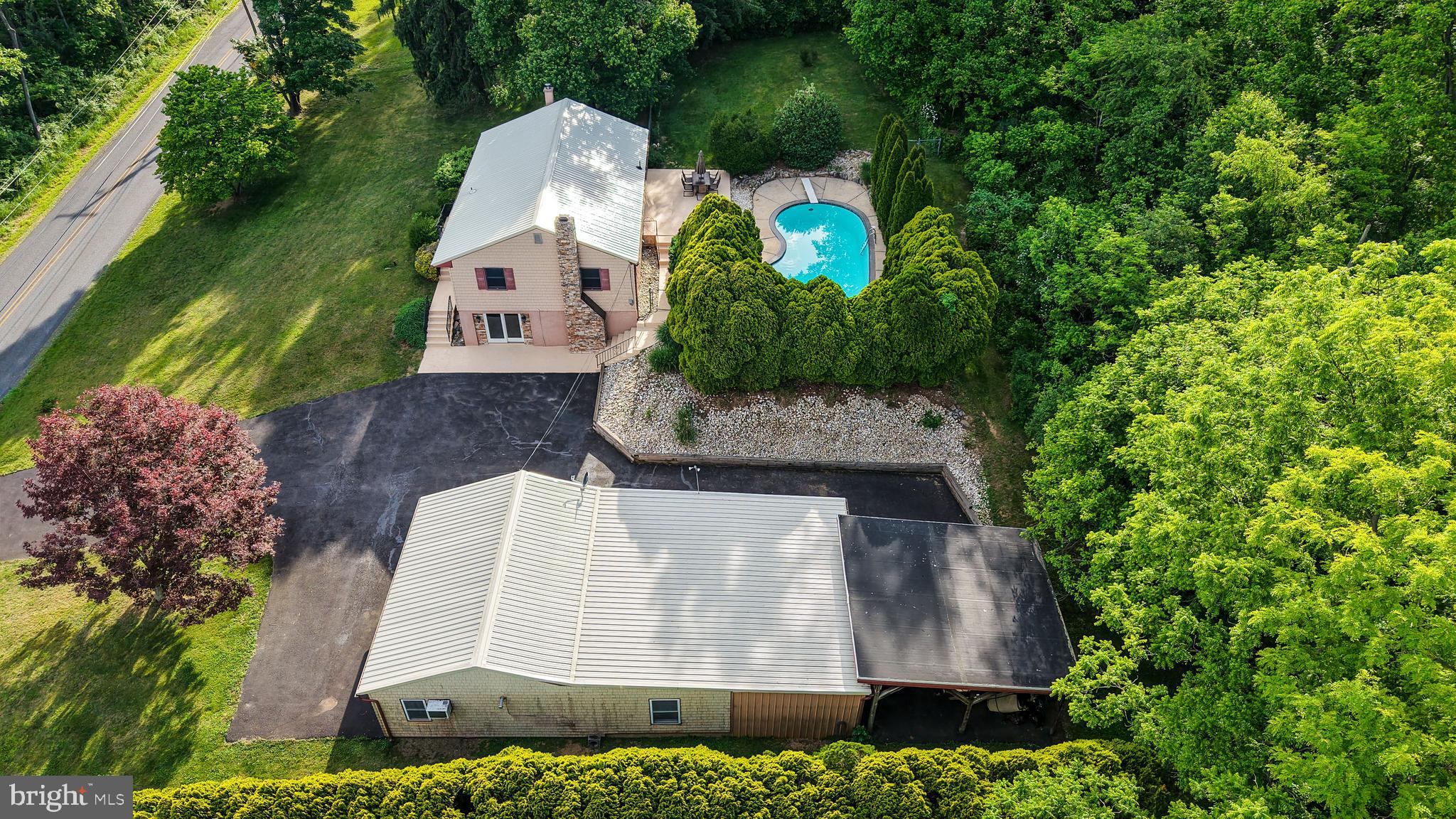 669 Summer Mountain Road Bernville, PA 19506 - Photo 14 of 48
