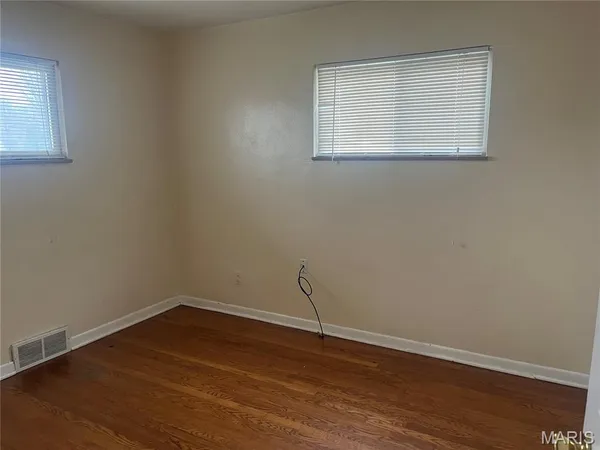 $170,000 | 8456 Braddock Drive, University City, MO 63132