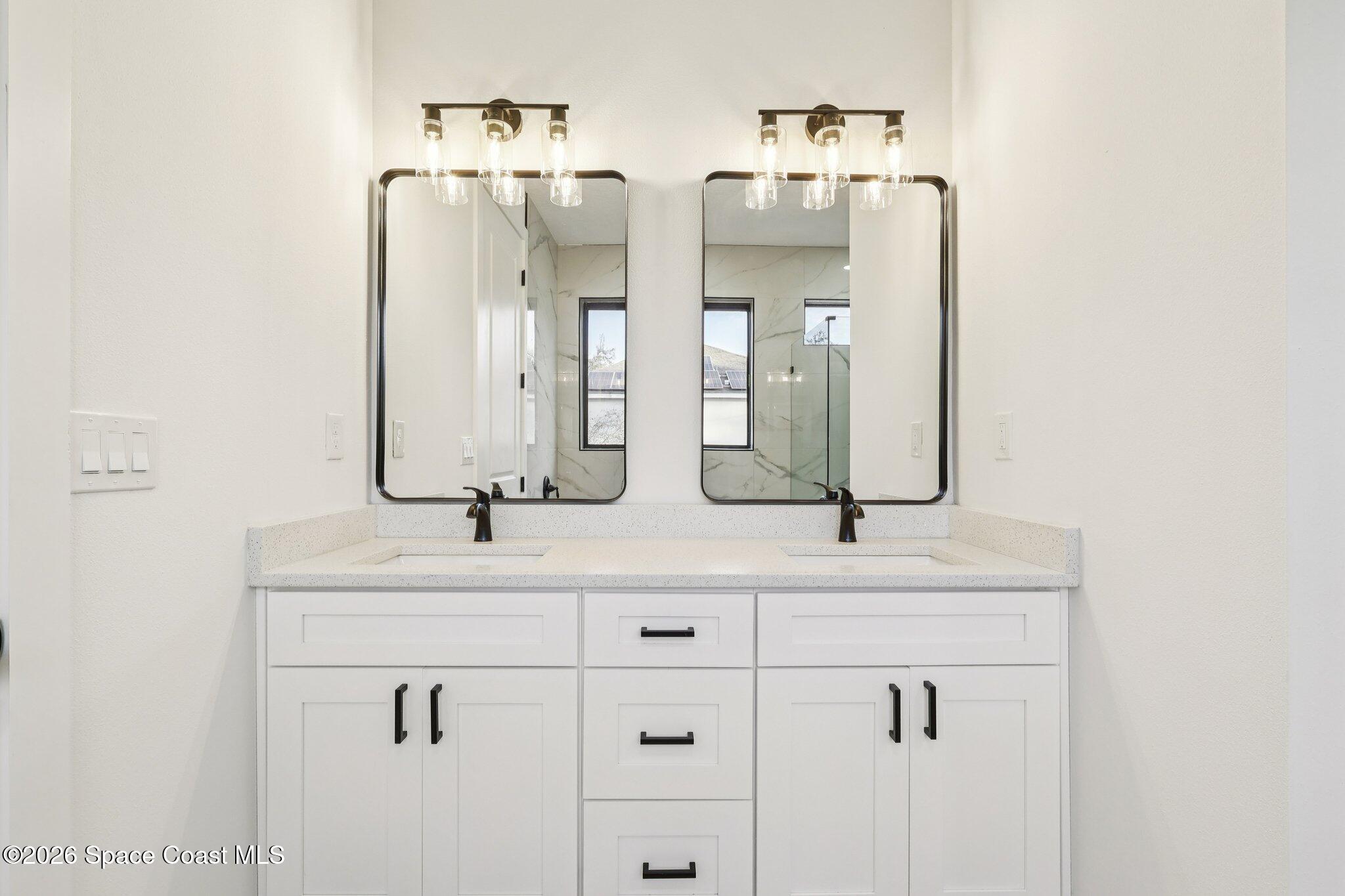 3271 Hall Road Southeast Palm Bay, FL 32909 - Photo 23 of 27 Main Bathroom