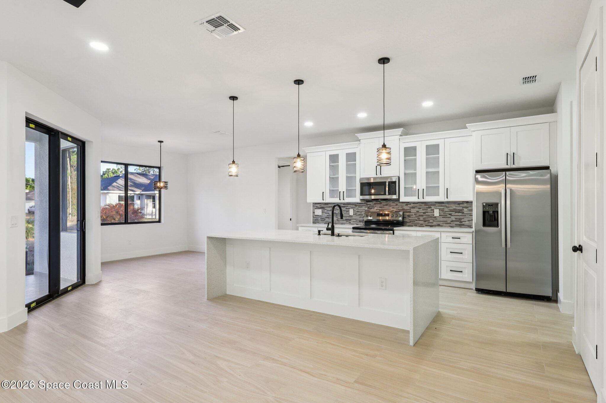 3271 Hall Road Southeast Palm Bay, FL 32909 - Photo 5 of 27 kitchen