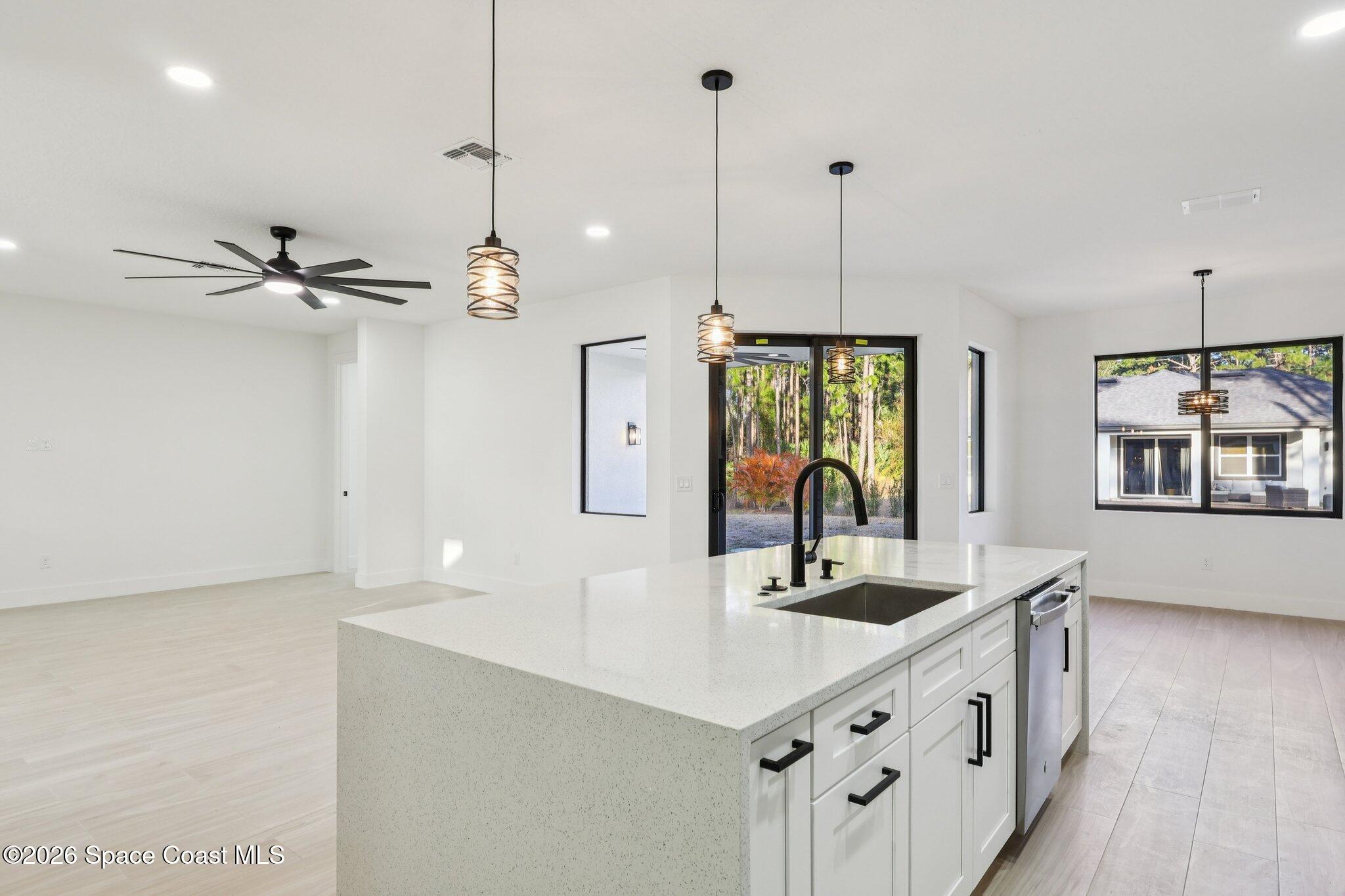 3271 Hall Road Southeast Palm Bay, FL 32909 - Photo 6 of 27 kitchen