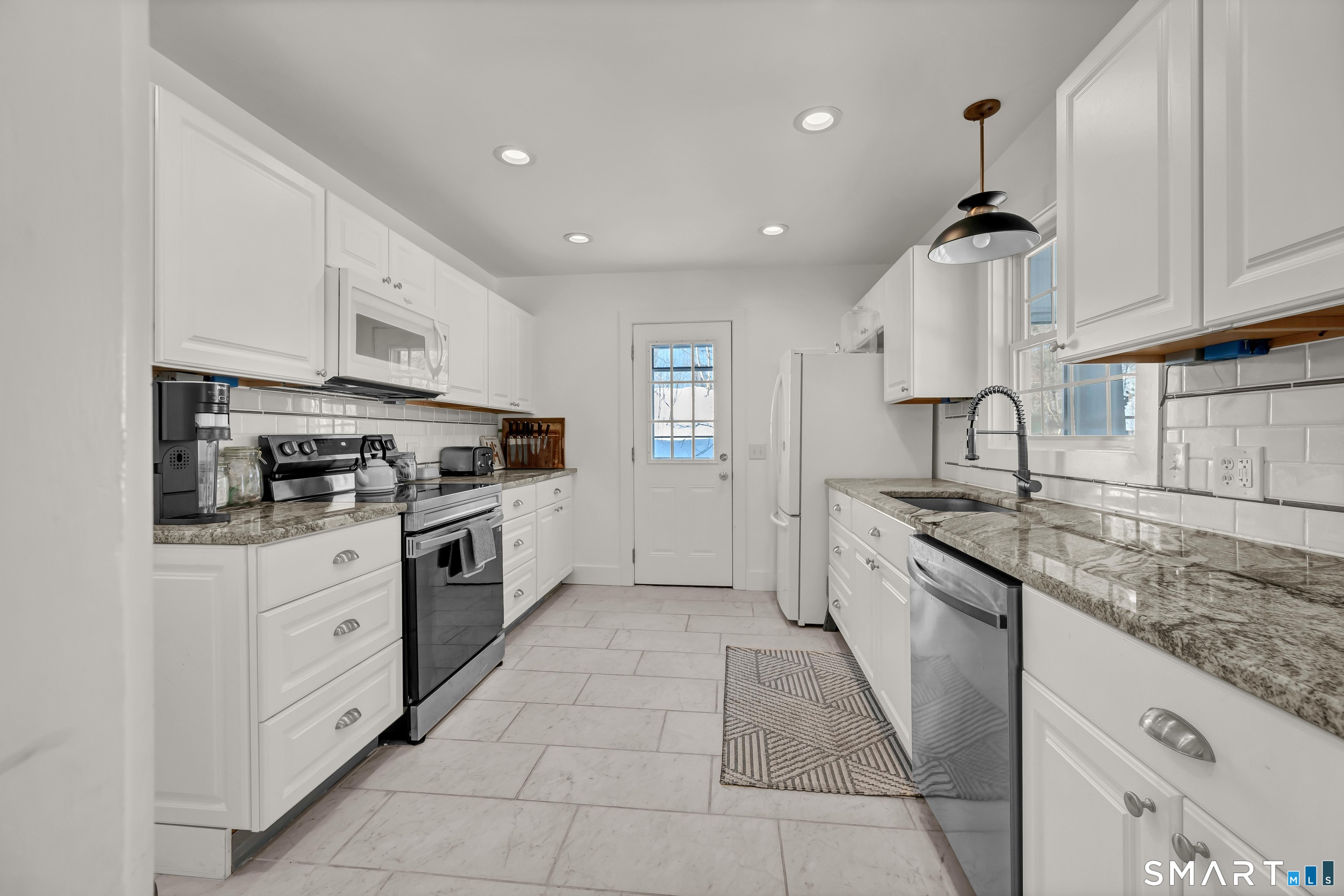 5 Main Drive Brookfield, CT 06804 - Photo 14 of 39