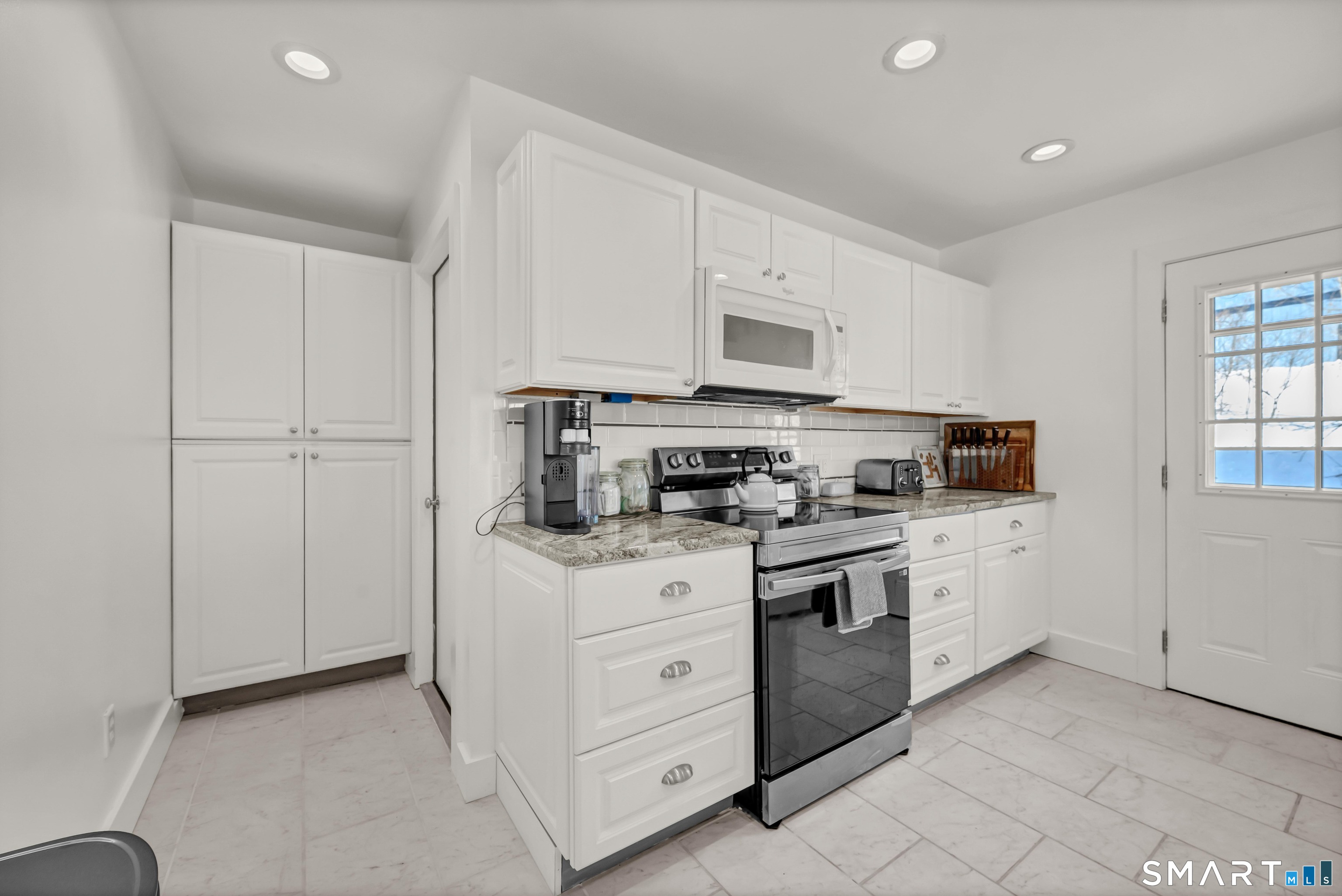 5 Main Drive Brookfield, CT 06804 - Photo 15 of 39