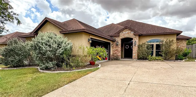 $416,000 | 15357 Chianti Lane, Corpus Christi, TX 78410