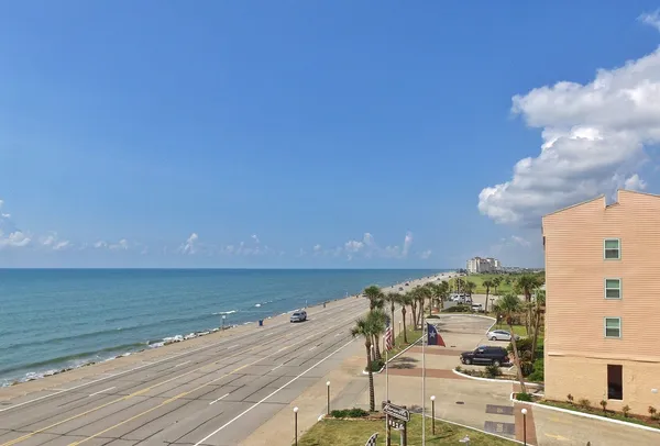 $1,400 | 9520 Seawall Boulevard, Unit 235, Galveston, TX 77554