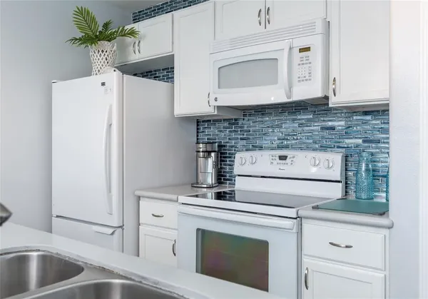 $1,400 | 9520 Seawall Boulevard, Unit 235, Galveston, TX 77554