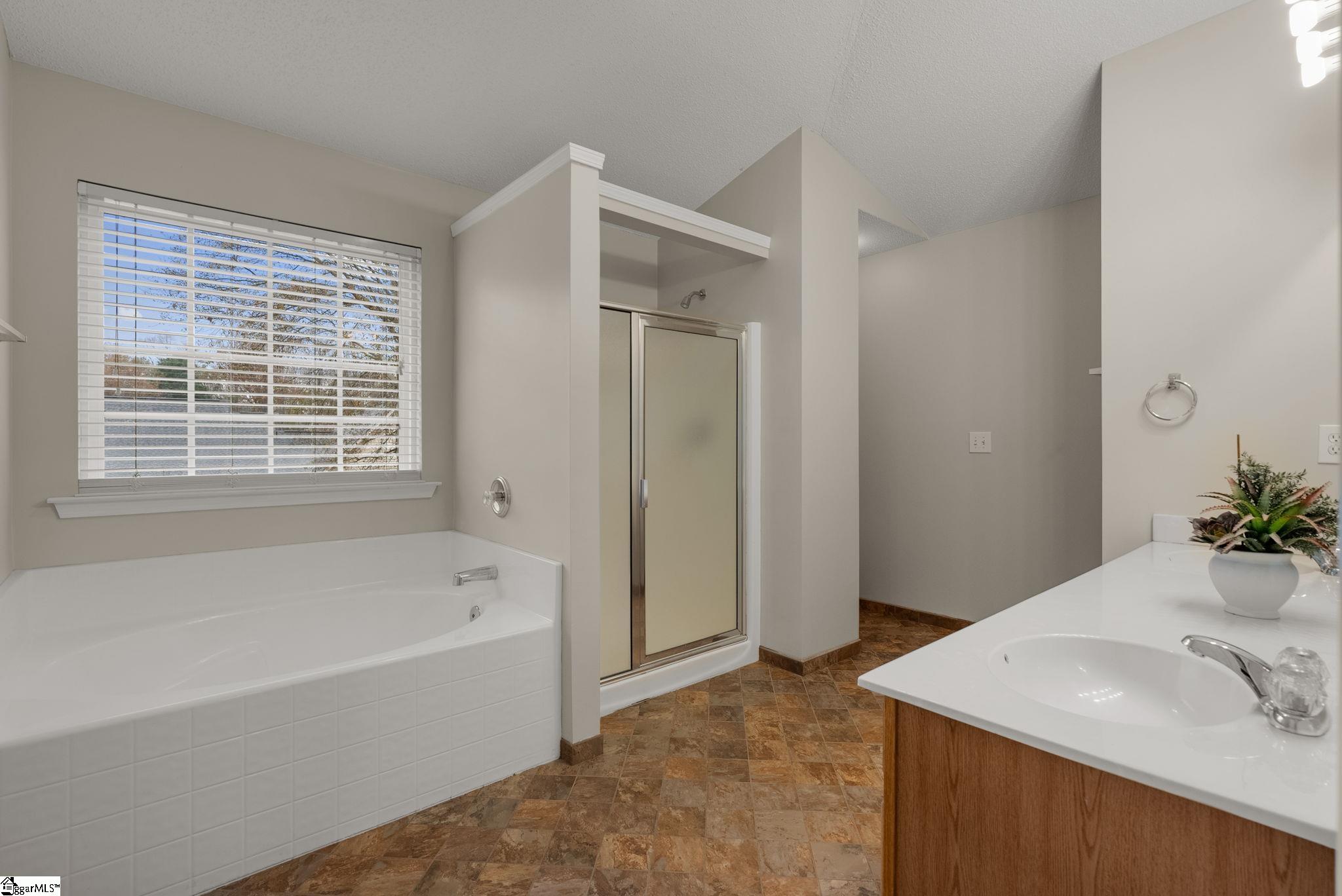 100 West Sundance Drive Easley, SC 29642 - Photo 25 of 40