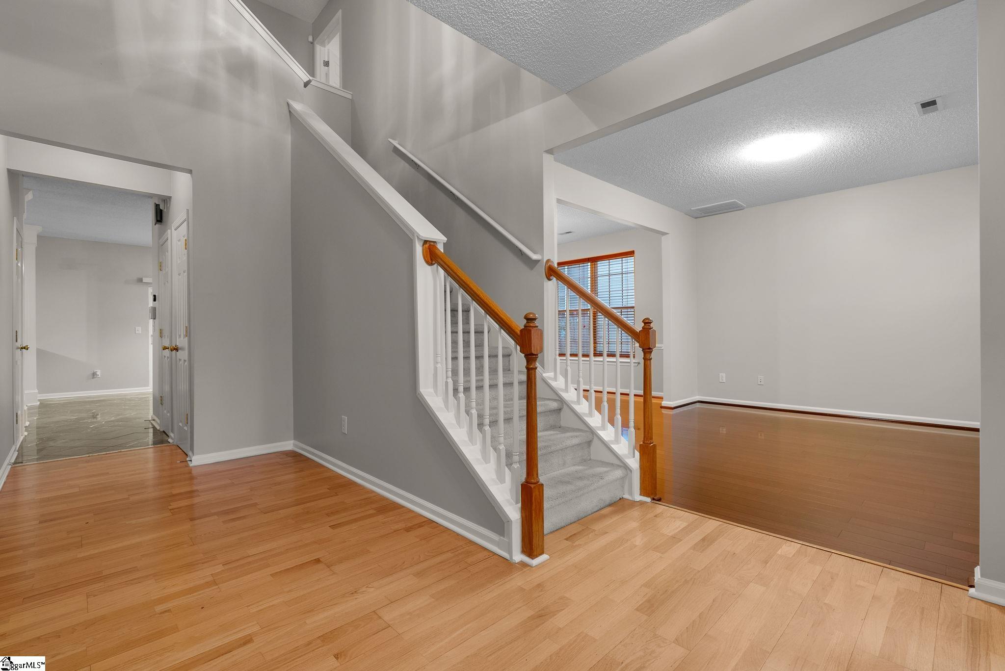 100 West Sundance Drive Easley, SC 29642 - Photo 3 of 40