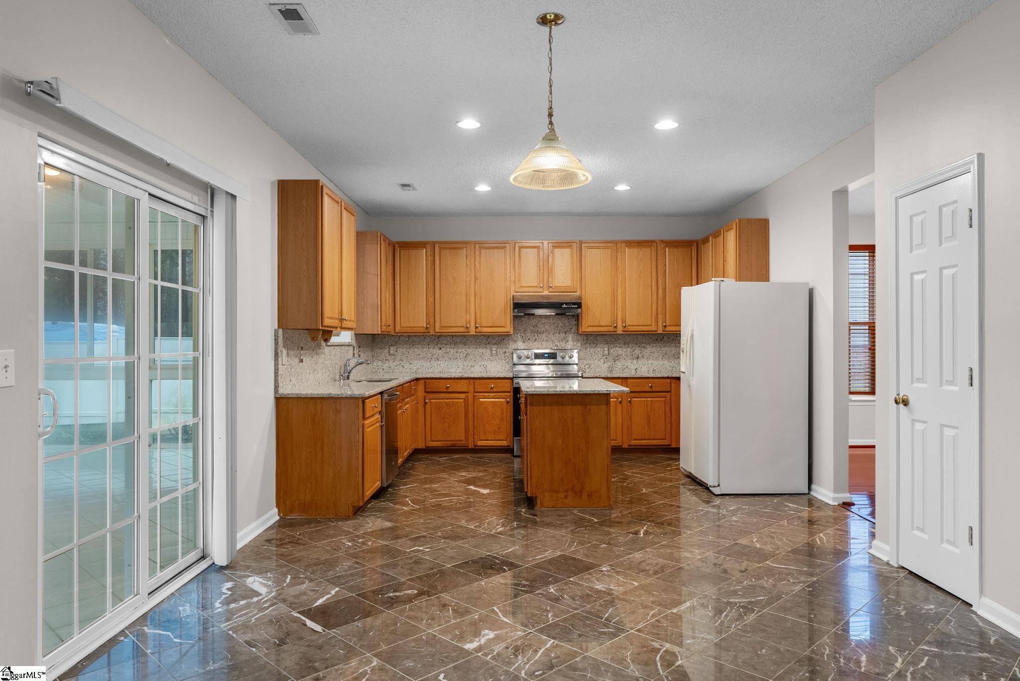 100 West Sundance Drive Easley, SC 29642 - Photo 9 of 40