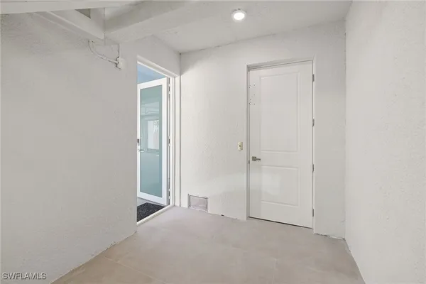 $2,499,000 | 121 Hibiscus Drive, Fort Myers Beach, FL 33931