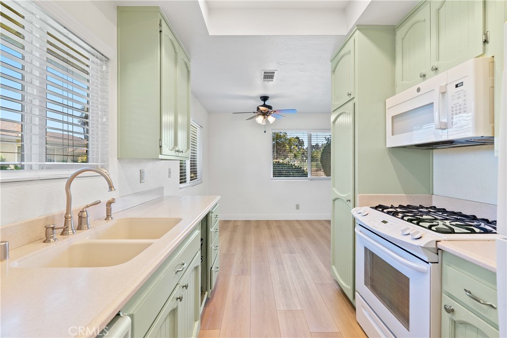 121 Flag Way, Unit C Paso Robles, CA 93446 - Photo 12 of 38