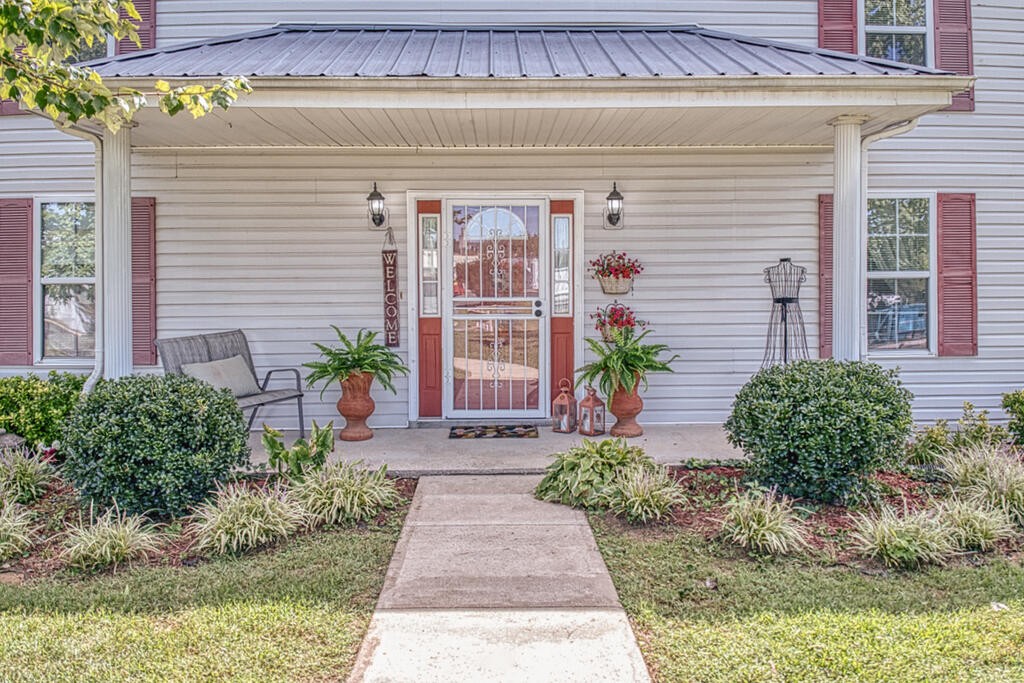 324 Turntable Road Sparta, TN 38583 - Photo 3 of 30 Gallery Image 3