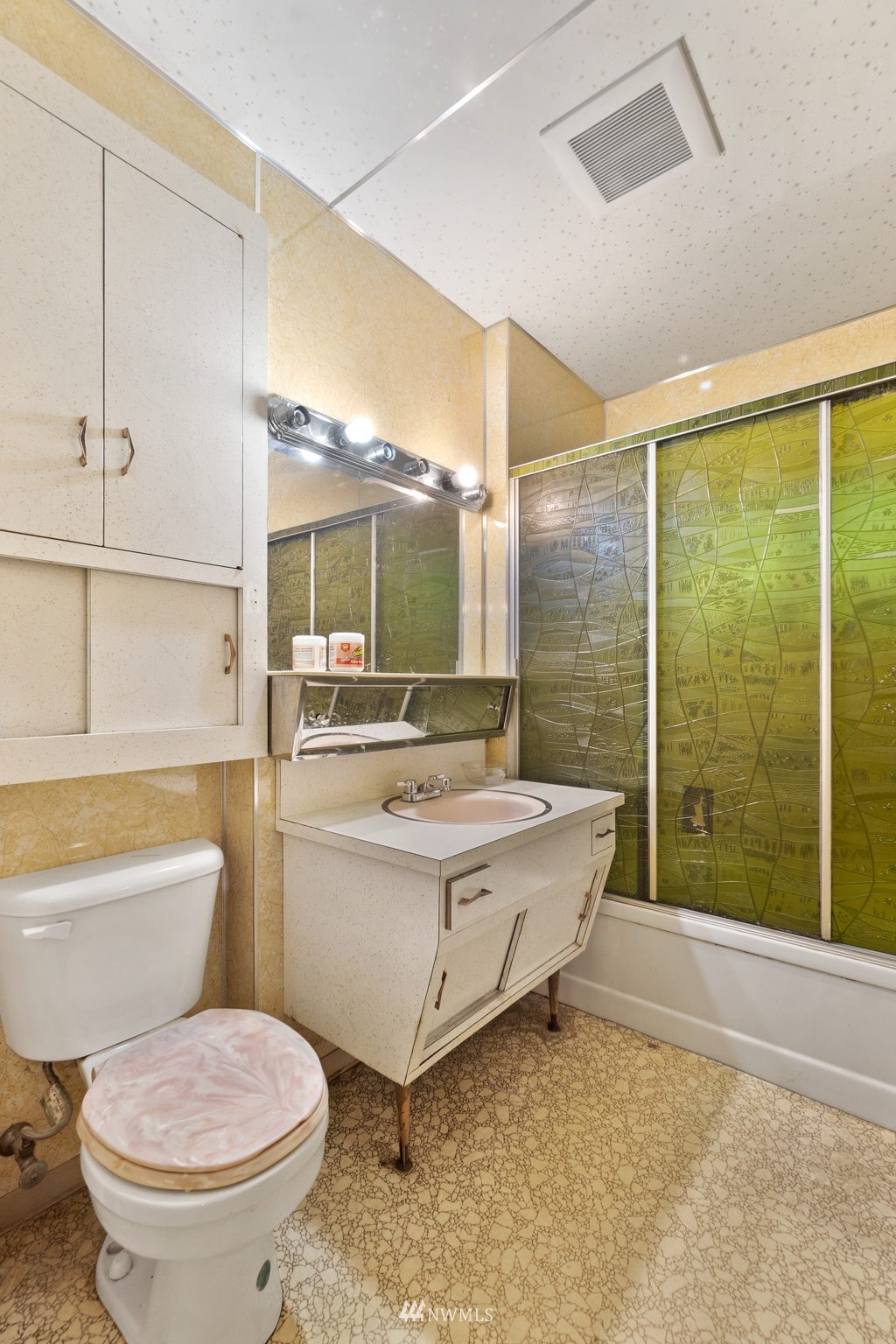 104 Sunnyhill Road West Bremerton, WA 98312 - Photo 13 of 17 Gallery Image 13