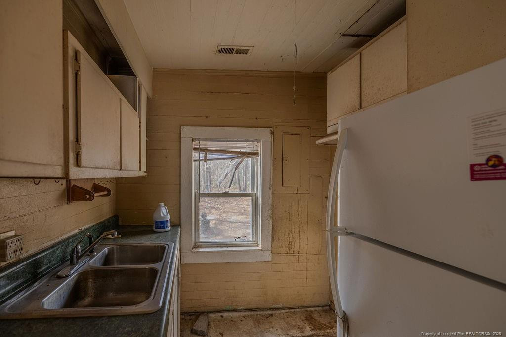 879 Jordan Road Autryville, NC 28318 - Photo 8 of 21 Photo 8