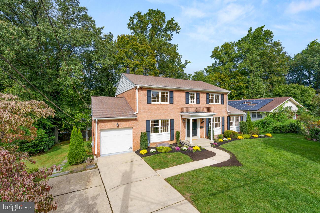 6317 Lenox Road Bethesda, MD 20817 - Photo 3 of 32 Gallery Image 3