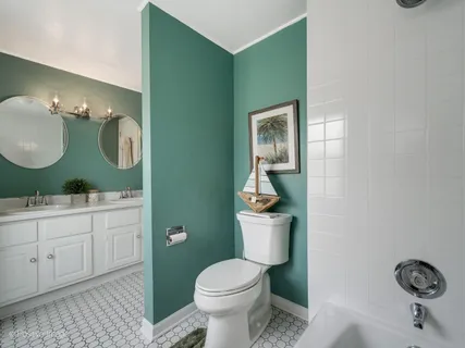 $775,000 | 1615 South Kaspar Avenue, Arlington Heights, IL 60005