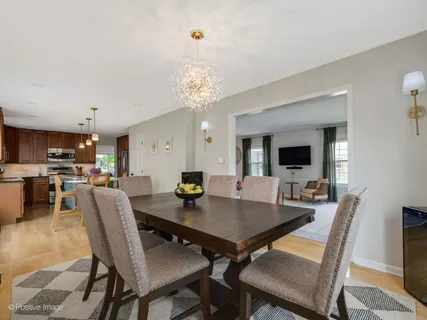 $775,000 | 1615 South Kaspar Avenue, Arlington Heights, IL 60005