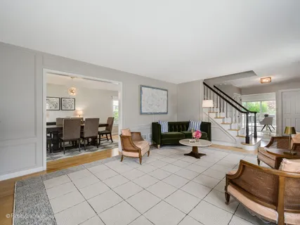 $775,000 | 1615 South Kaspar Avenue, Arlington Heights, IL 60005