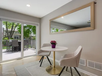 $775,000 | 1615 South Kaspar Avenue, Arlington Heights, IL 60005