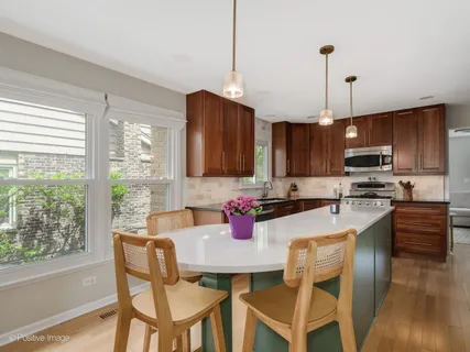 $775,000 | 1615 South Kaspar Avenue, Arlington Heights, IL 60005