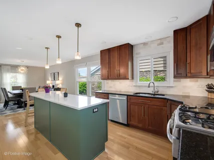 $775,000 | 1615 South Kaspar Avenue, Arlington Heights, IL 60005