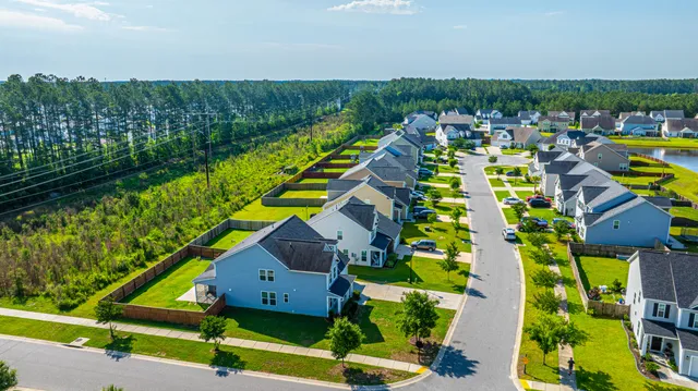 $2,850 | 201 Bigleaf Court, Summerville, SC 29486