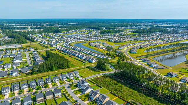 $2,850 | 201 Bigleaf Court, Summerville, SC 29486