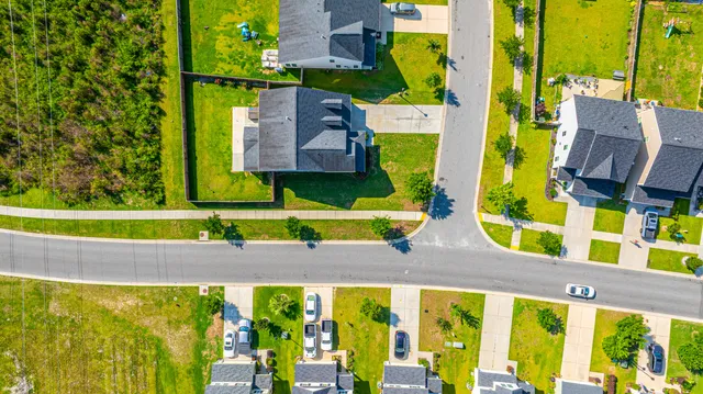 $2,850 | 201 Bigleaf Court, Summerville, SC 29486