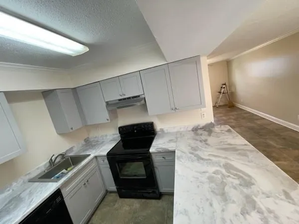 $1,250 | 616 Clearview Parkway, Metairie, LA 70001