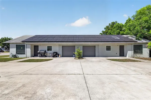 $445,000 | 196 Parrotte Court, Mount Dora, FL 32757