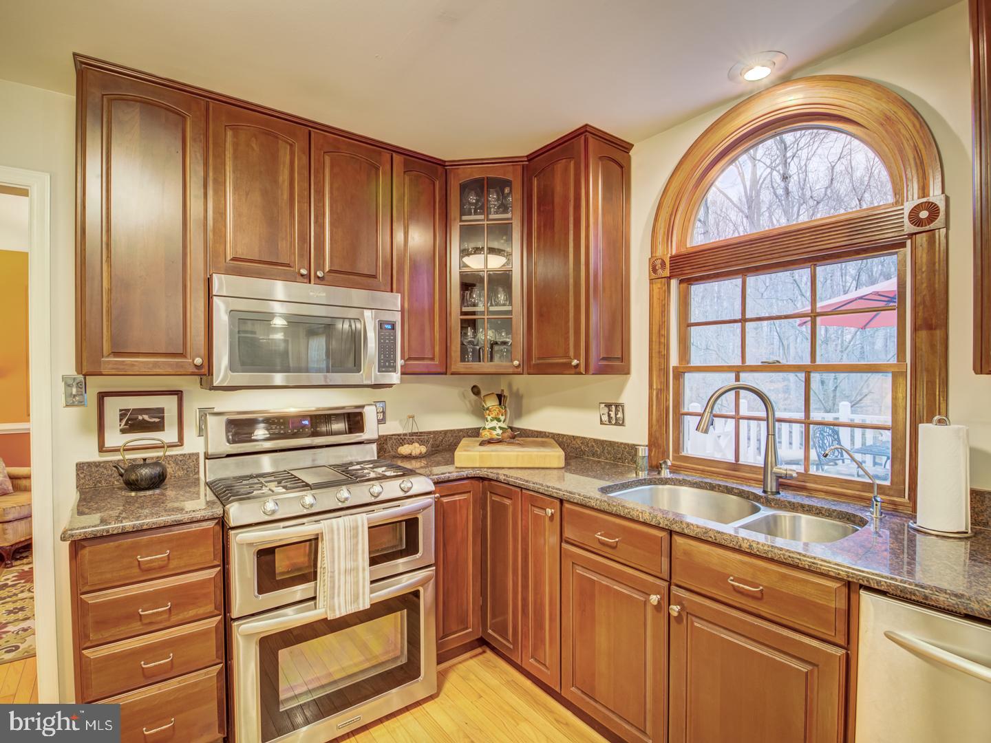 7360 Clifton Road Clifton, VA 20124 - Photo 21 of 72 lots of countertops