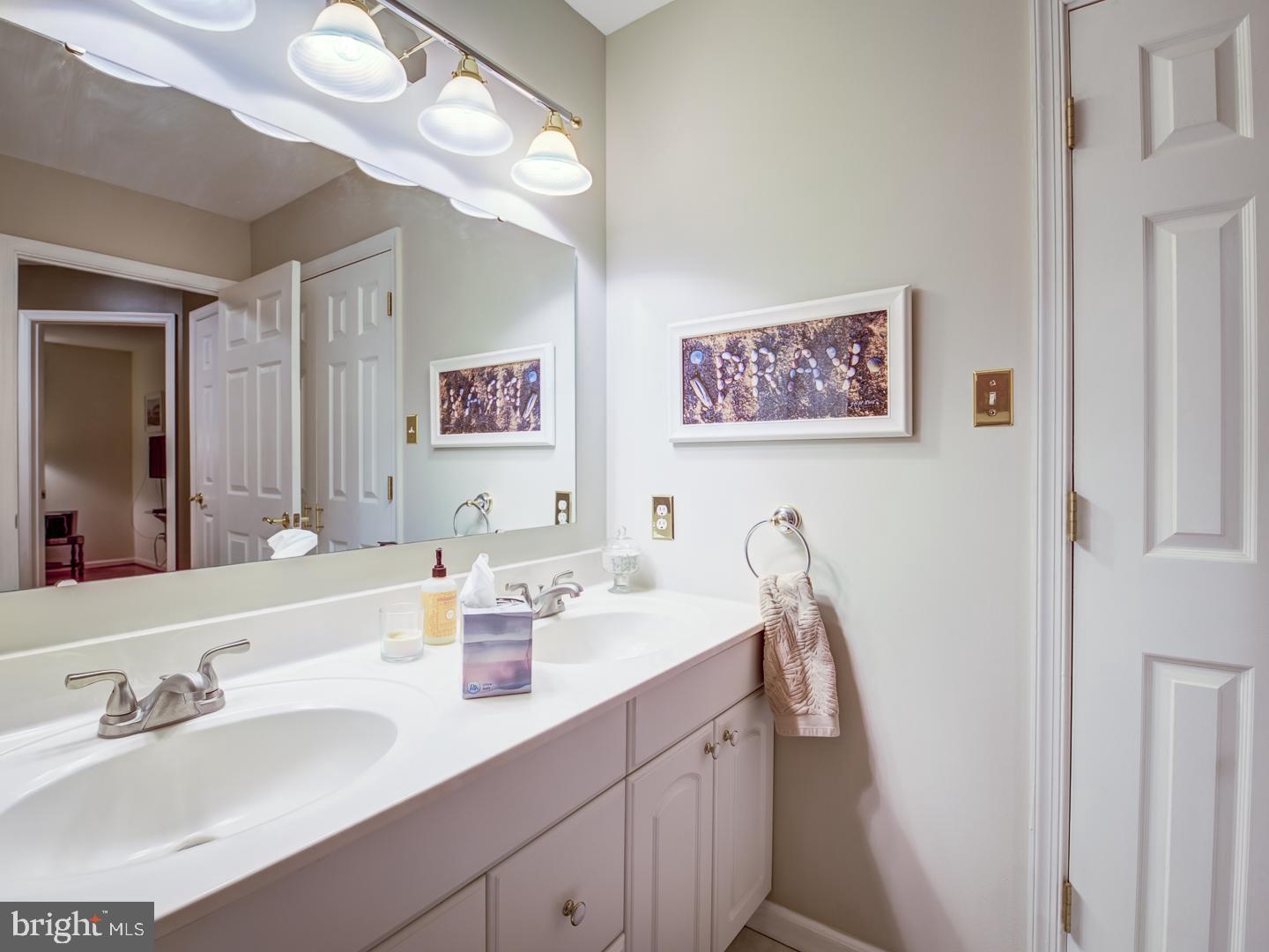 7360 Clifton Road Clifton, VA 20124 - Photo 43 of 72 hall bath