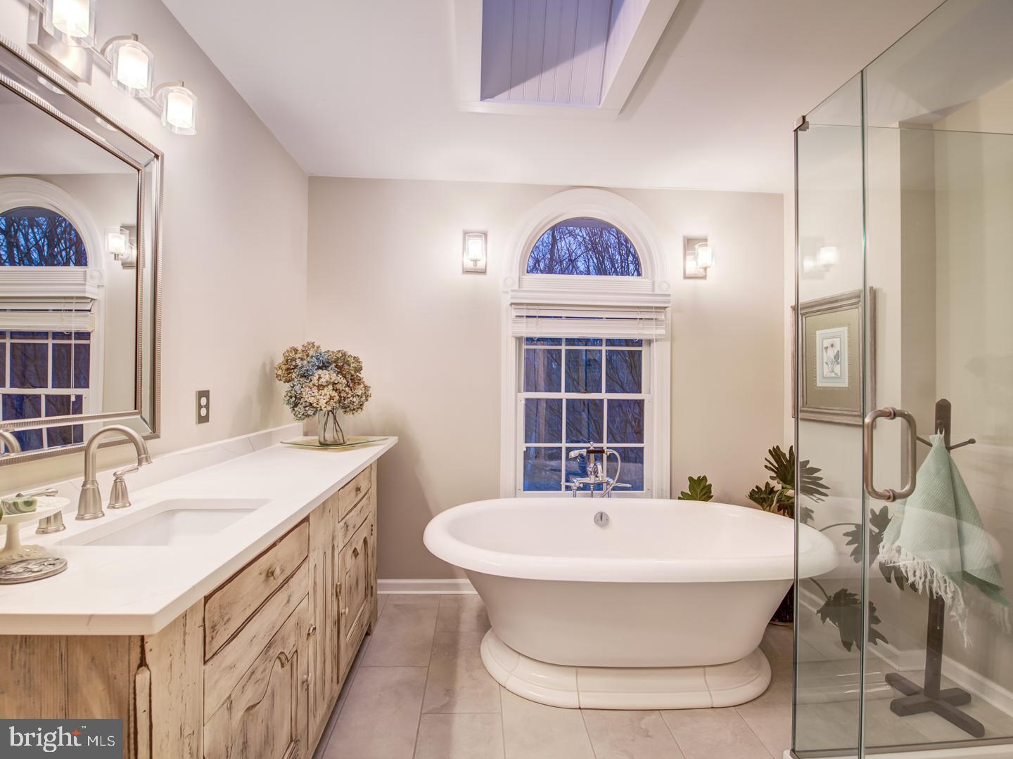 7360 Clifton Road Clifton, VA 20124 - Photo 59 of 72 stylish vanity