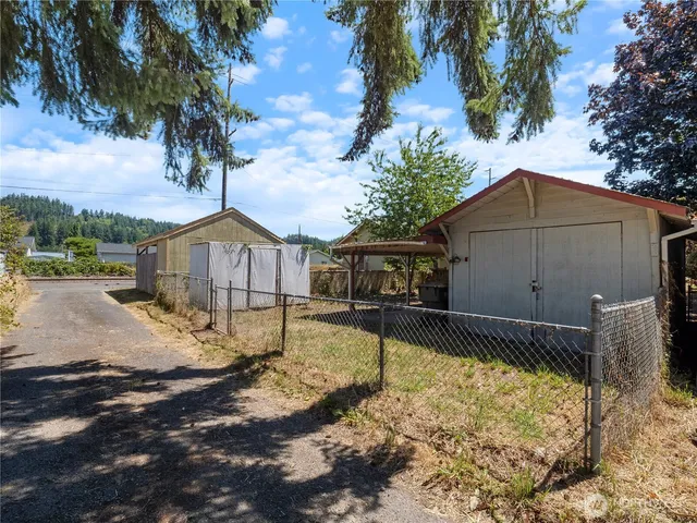 $330,000 | 354 Southwest 10th Street, Chehalis, WA 98532