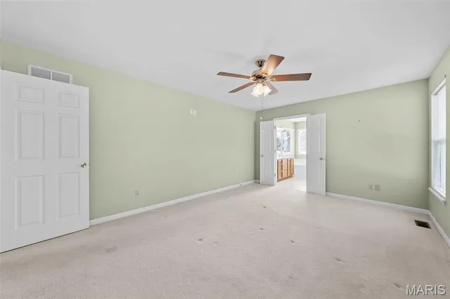 $424,000 | 213 Black Oak Drive, St. Peters, MO 63376