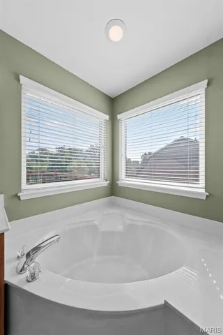 $424,000 | 213 Black Oak Drive, St. Peters, MO 63376