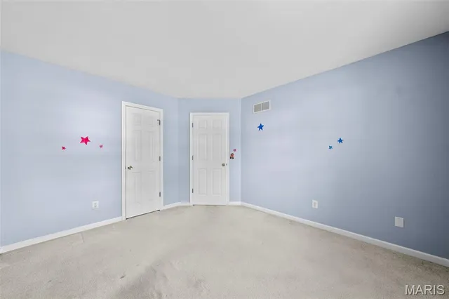 $424,000 | 213 Black Oak Drive, St. Peters, MO 63376