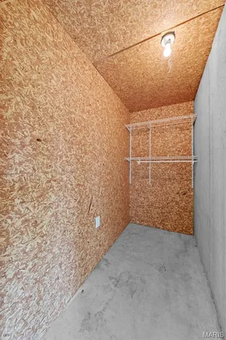 $424,000 | 213 Black Oak Drive, St. Peters, MO 63376