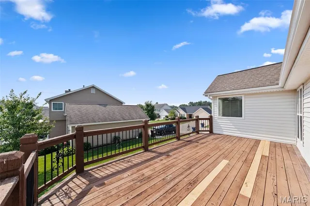 $424,000 | 213 Black Oak Drive, St. Peters, MO 63376