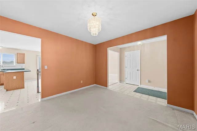 $424,000 | 213 Black Oak Drive, St. Peters, MO 63376