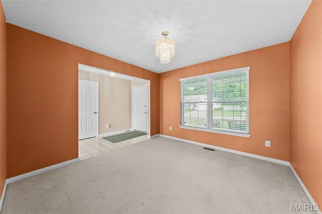 $424,000 | 213 Black Oak Drive, St. Peters, MO 63376