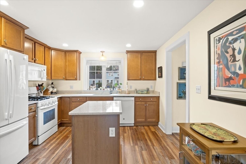 425 Main Street, Unit B Wareham, MA 02571 - Photo 9 of 34 Gallery Image 9