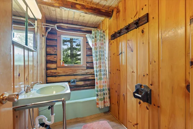 $575,000 | 52000 Antler Lake Island Drive, Bigfork, MN 56628